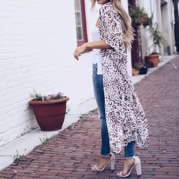 ✨Leopard Print Belted Kimono Top✨ - Picture 4 of 7